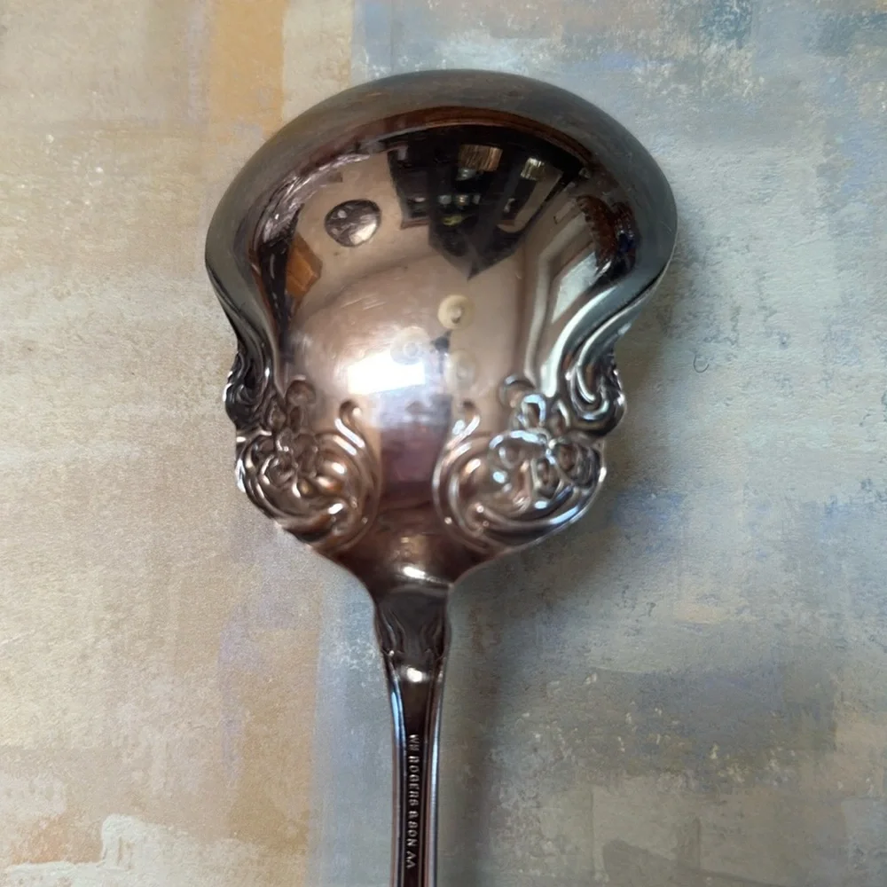 1910 WM Rogers & Sons - Elegant Silver Serving Ladle